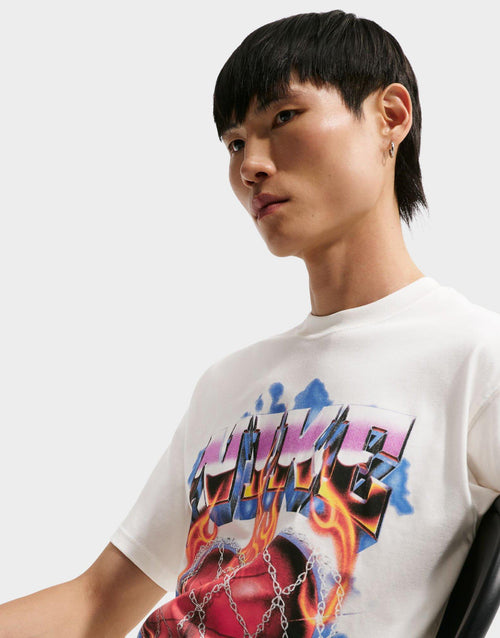 เสื้อยืดผู้ชาย