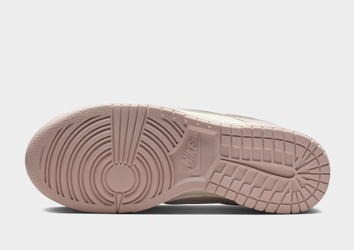 รองเท้าผู้หญิง Dunk Low