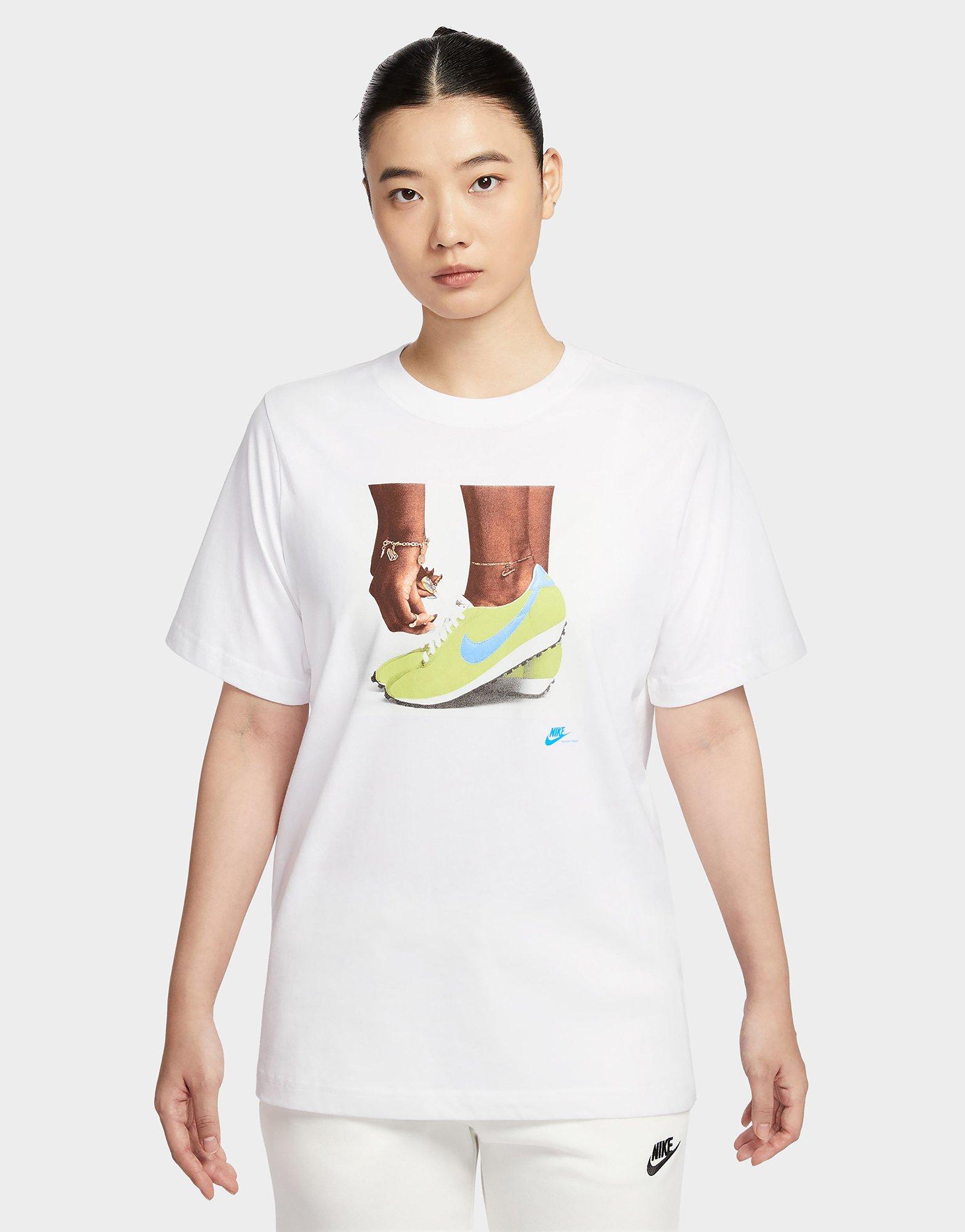 เสื้อยืดผู้หญิง Sportswear
