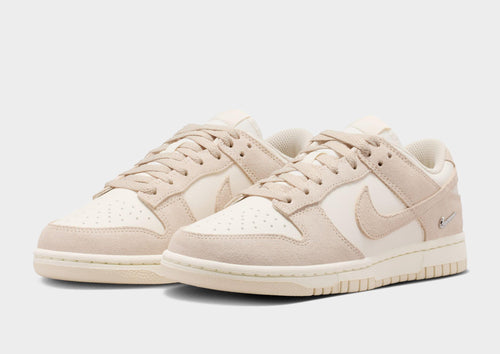 รองเท้าผู้หญิง Dunk Low Suede