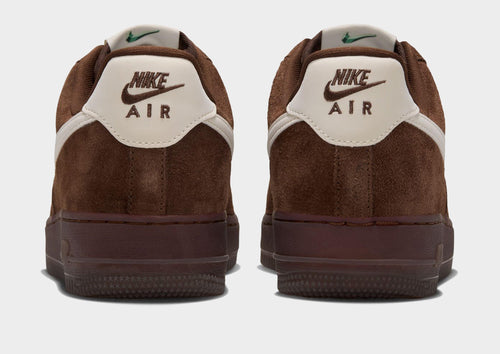 รองเท้าผู้หญิง Air Force 1 '07 Suede