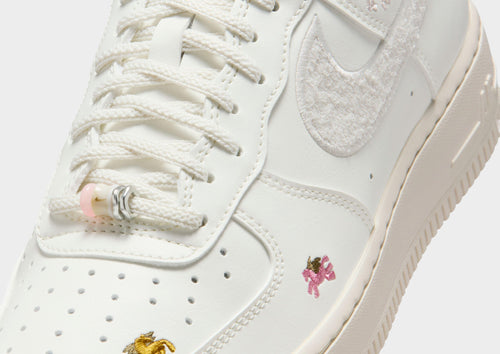 รองเท้าผู้หญิง Air Force 1 '07 SE LNY