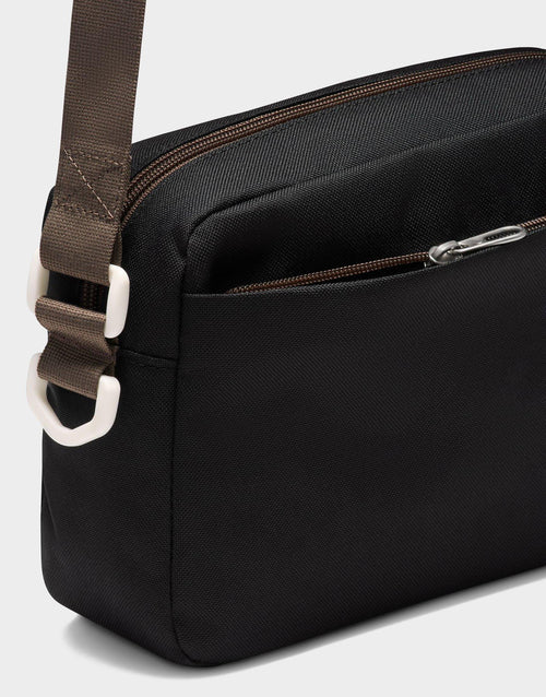 กระเป๋าพาดลำตัว Heritage Crossbody 2.0 (3.1L)