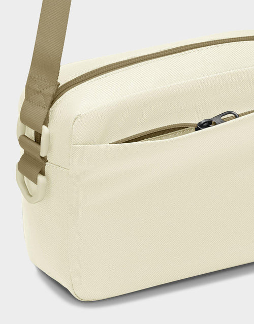 กระเป๋าพาดลำตัว Heritage Crossbody 2.0 (3.1L)