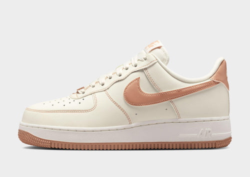 รองเท้าผู้หญิง Air Force 1 '07