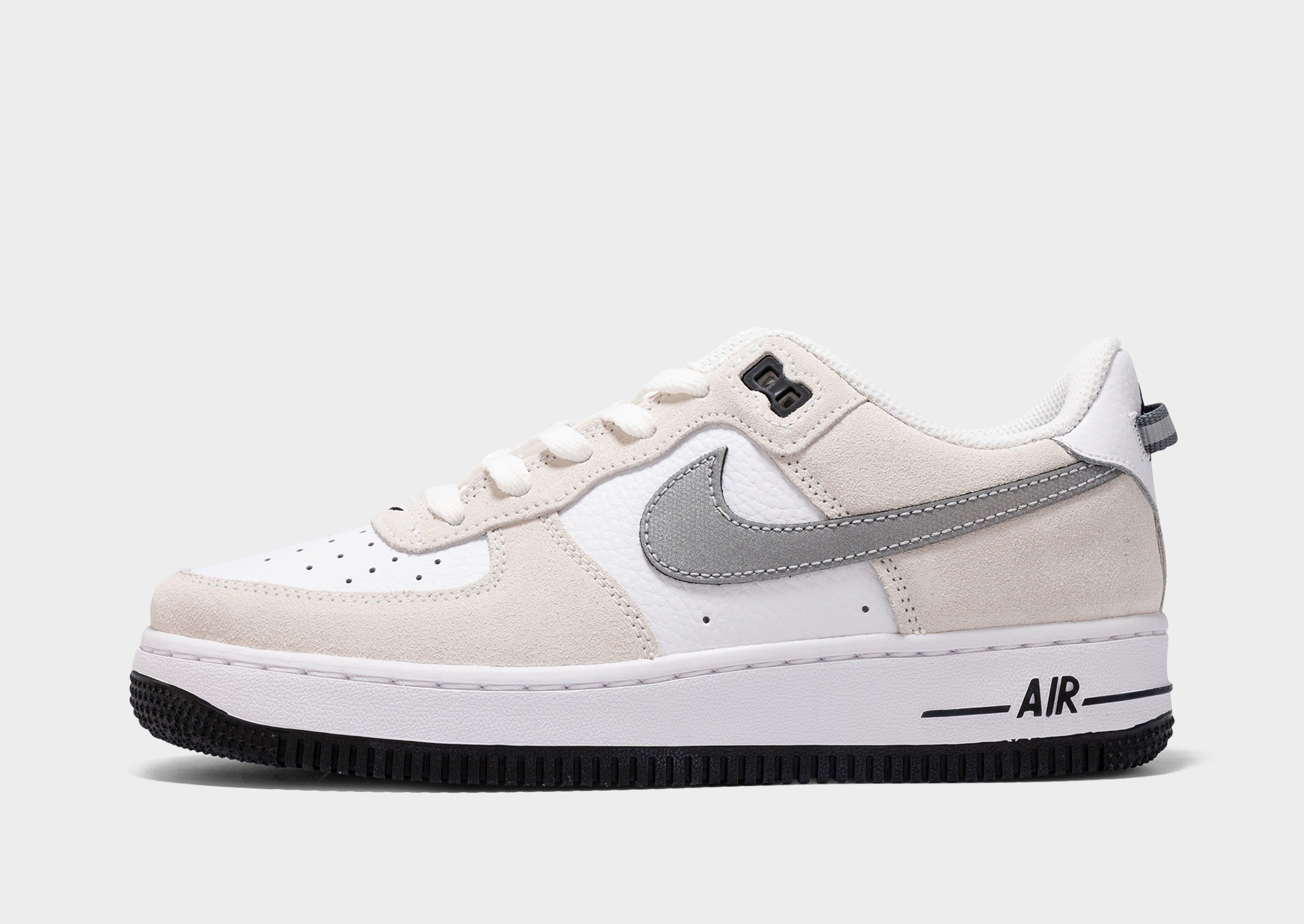 รองเท้าเด็กโต Air Force 1 LV8
