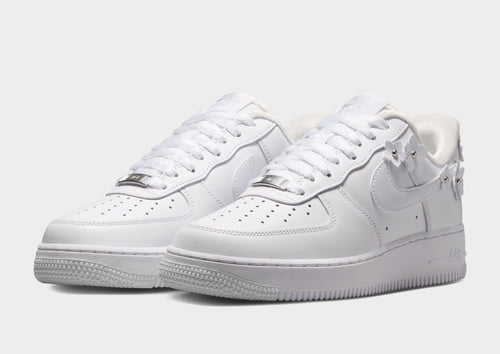 รองเท้าผู้หญิง Air Force 1 '07 "Florette”