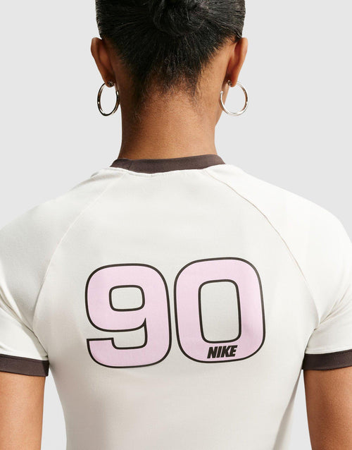 เสื้อยืดผู้หญิง Sportswear Fitted