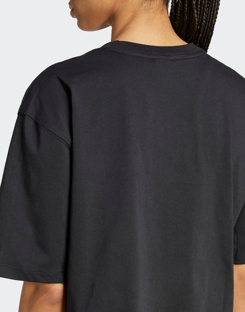 เสื้อยืดผู้หญิง Essentials Crop