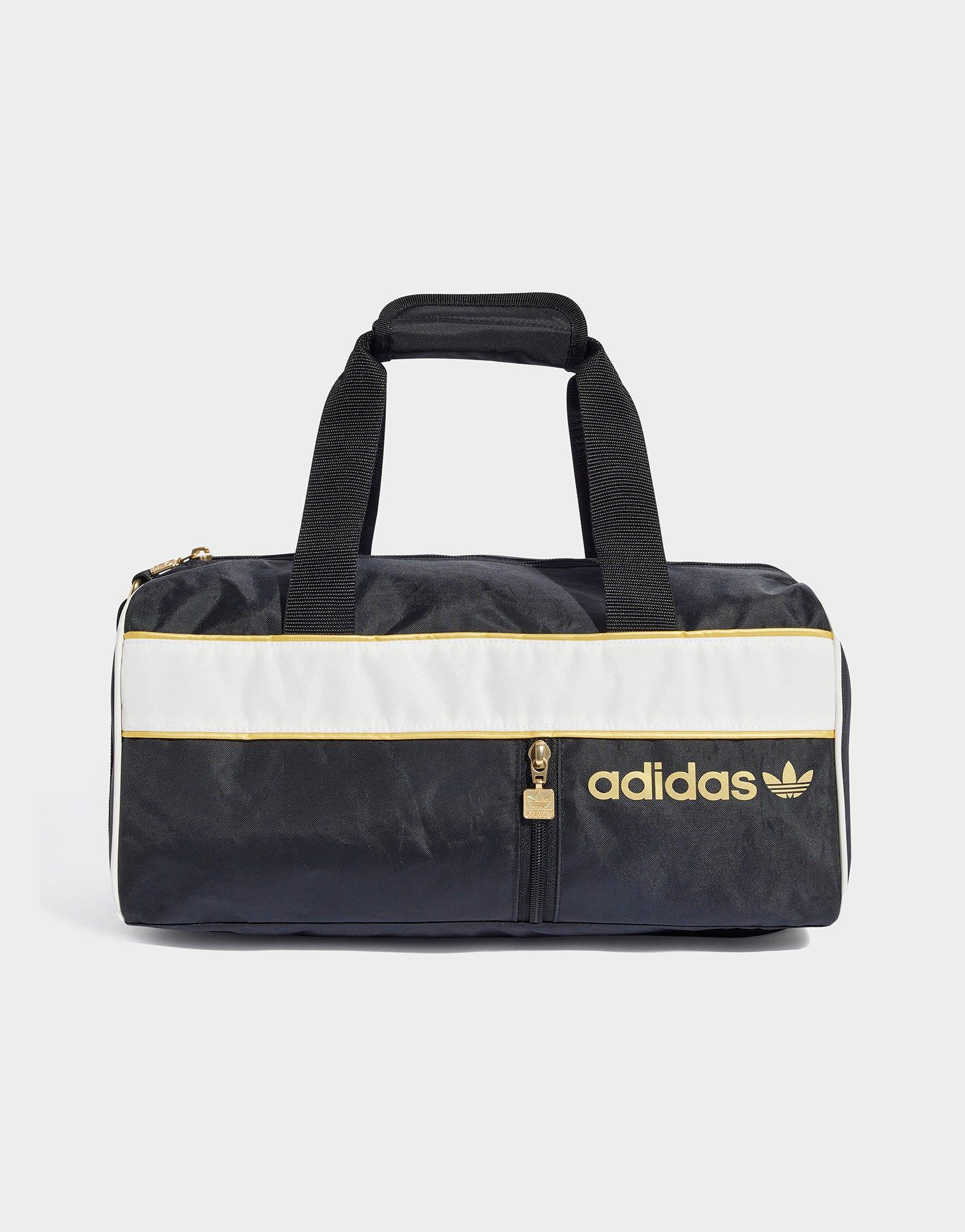 กระเป๋า Small Duffel