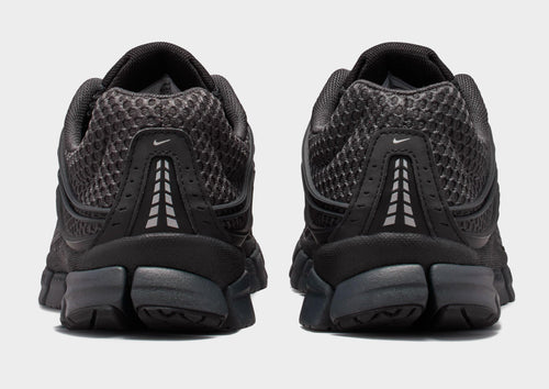 รองเท้าผู้ชาย Zoom Skylon 11
