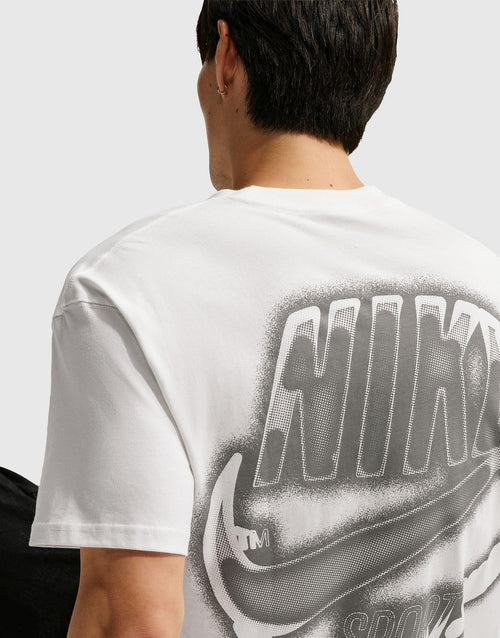 เสื้อยืดผู้ชาย Sportswear