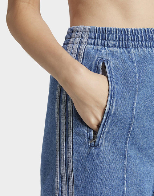 กางเกงขาสั้นผู้หญิง Adicolor Firebird Denim