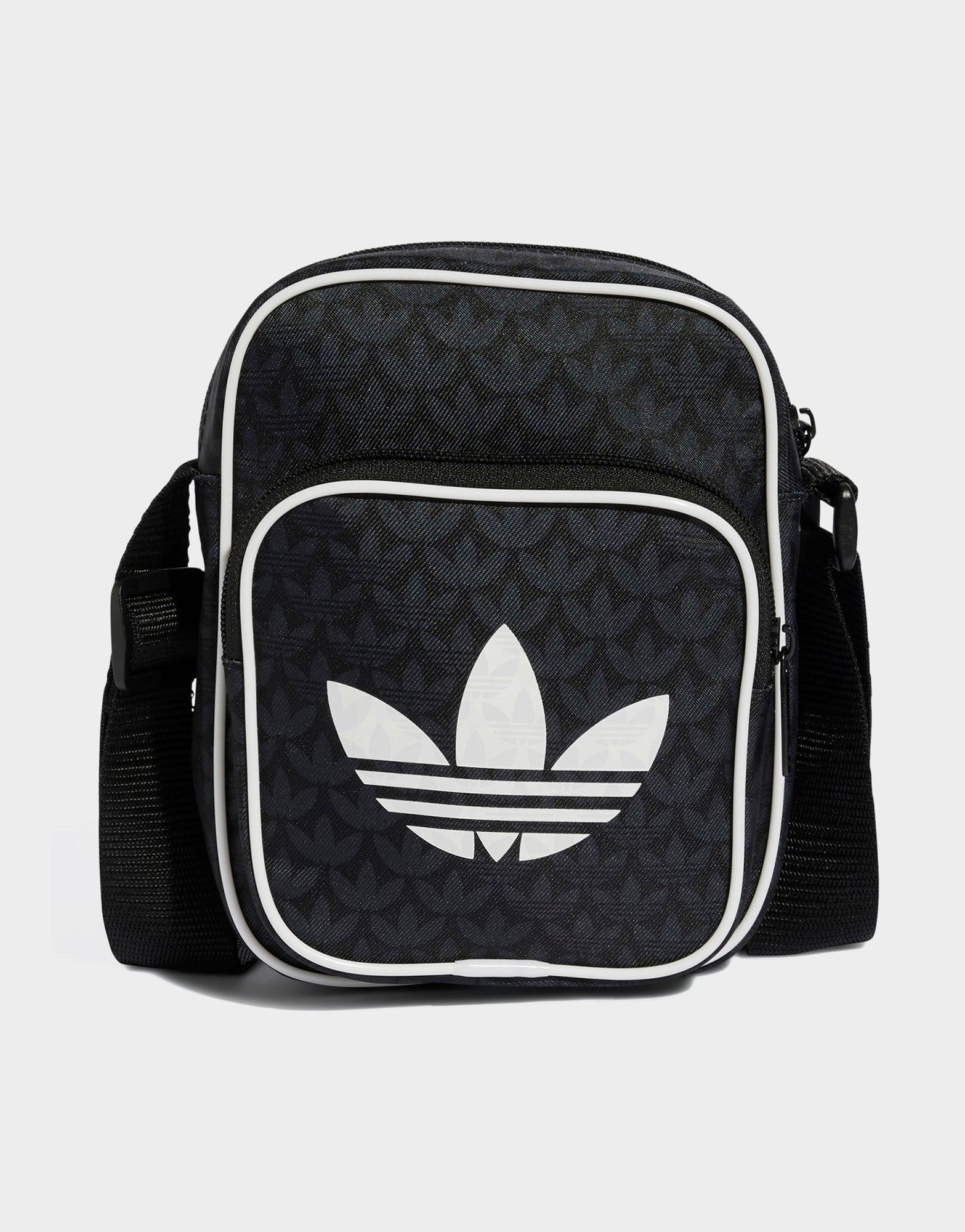 กระเป๋า Monogram Small