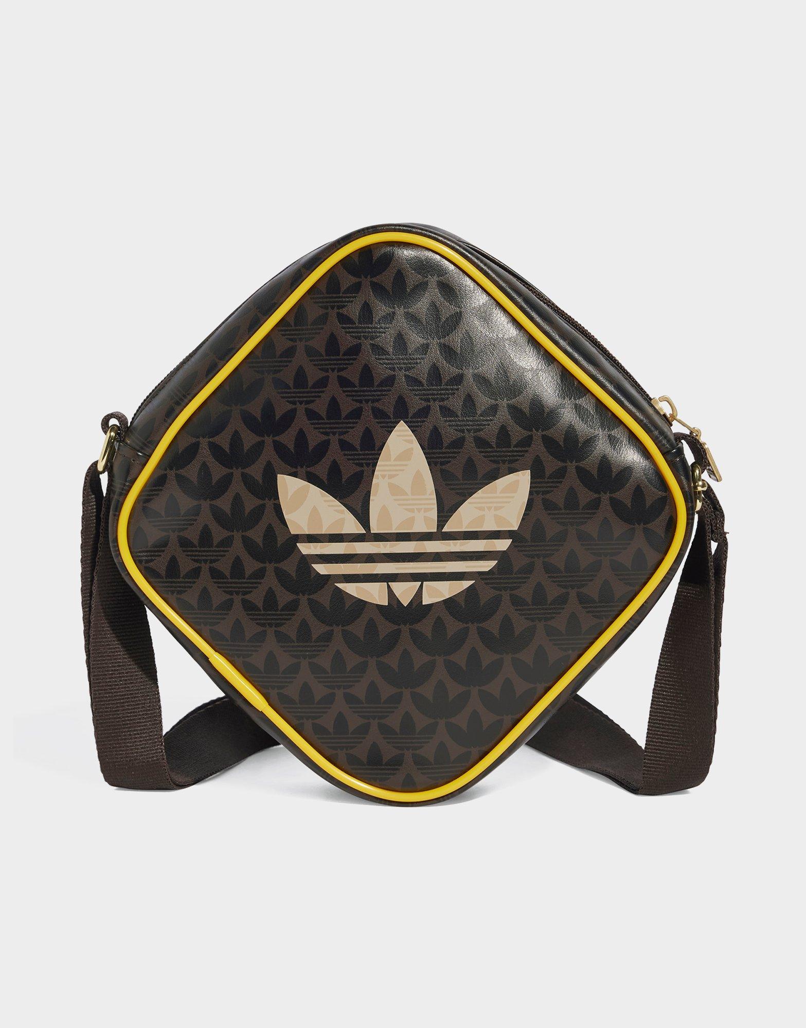 กระเป่า Monogram Diamond Shaped