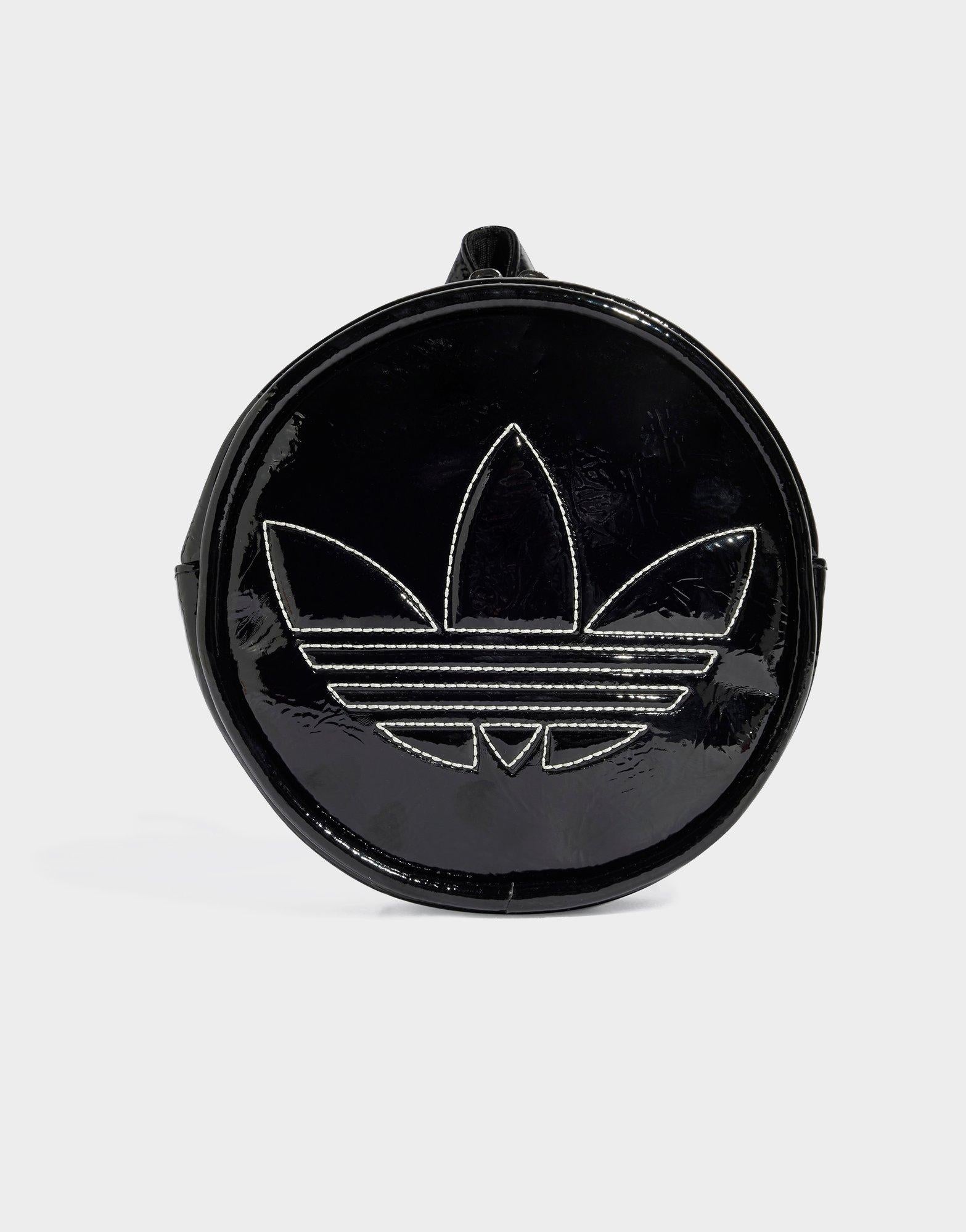 กระเป๋า Adicolor Premium Round