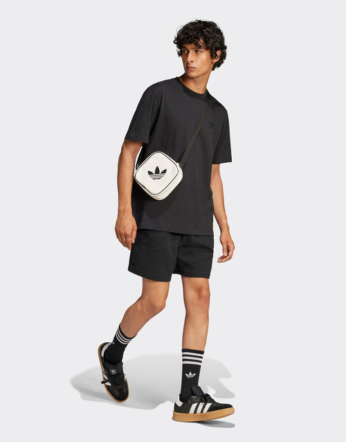 เสื้อยืดผู้ชาย Trefoil Series