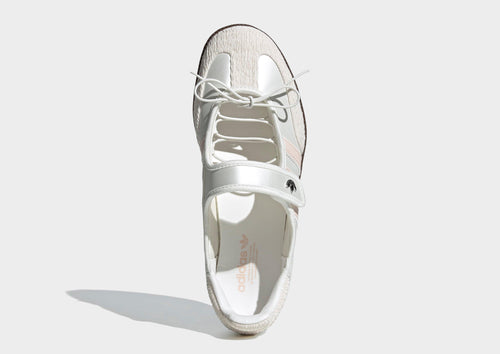 รองเท้าผู้หญิง Samba Jane