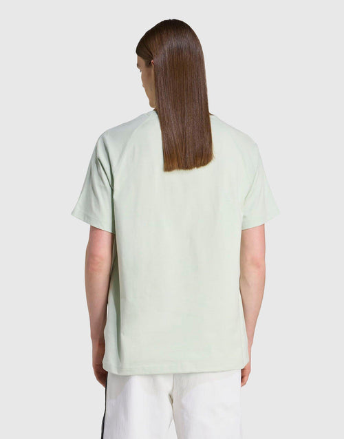 เสื้อยืดผู้ชาย Premium Essentials