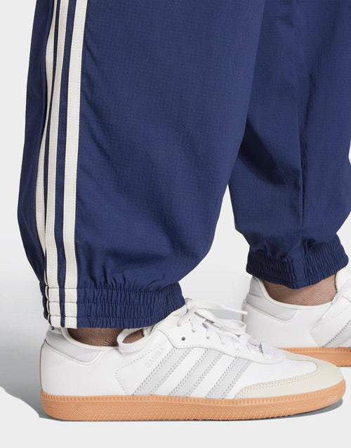 กางเกงขายาวผู้หญิง 3-Stripes Woven