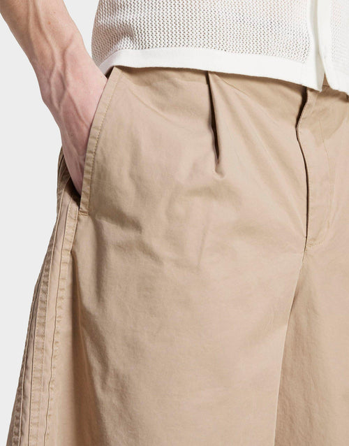 กางเกงขาสั้นผู้ชาย Wide Leg Bermuda