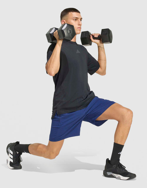 กางเกงขาสั้นผู้ชาย Workout Essentials Base
