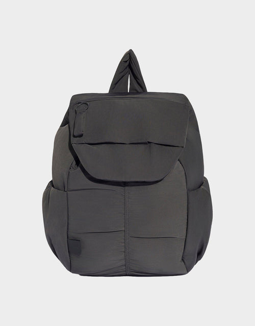 กระเป๋าสะพายหลัง Must Haves (20.5L)