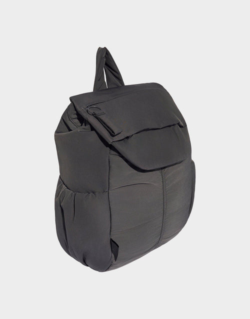 กระเป๋าสะพายหลัง Must Haves (20.5L)