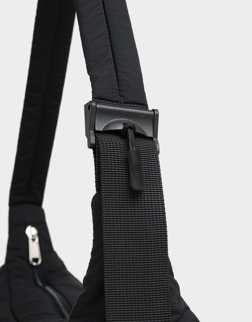 กระเป๋า Utility Crossbody
