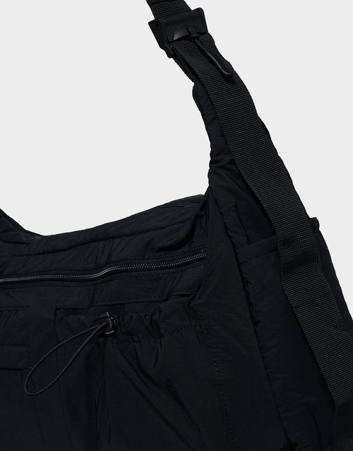กระเป๋า Utility Crossbody