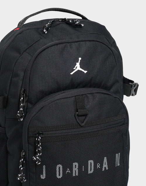 กระเป๋าสะพายหลัง Blacktop (25L)