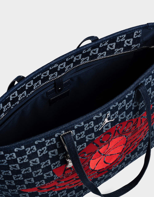 กระเป๋า Monogram Tote (32L)