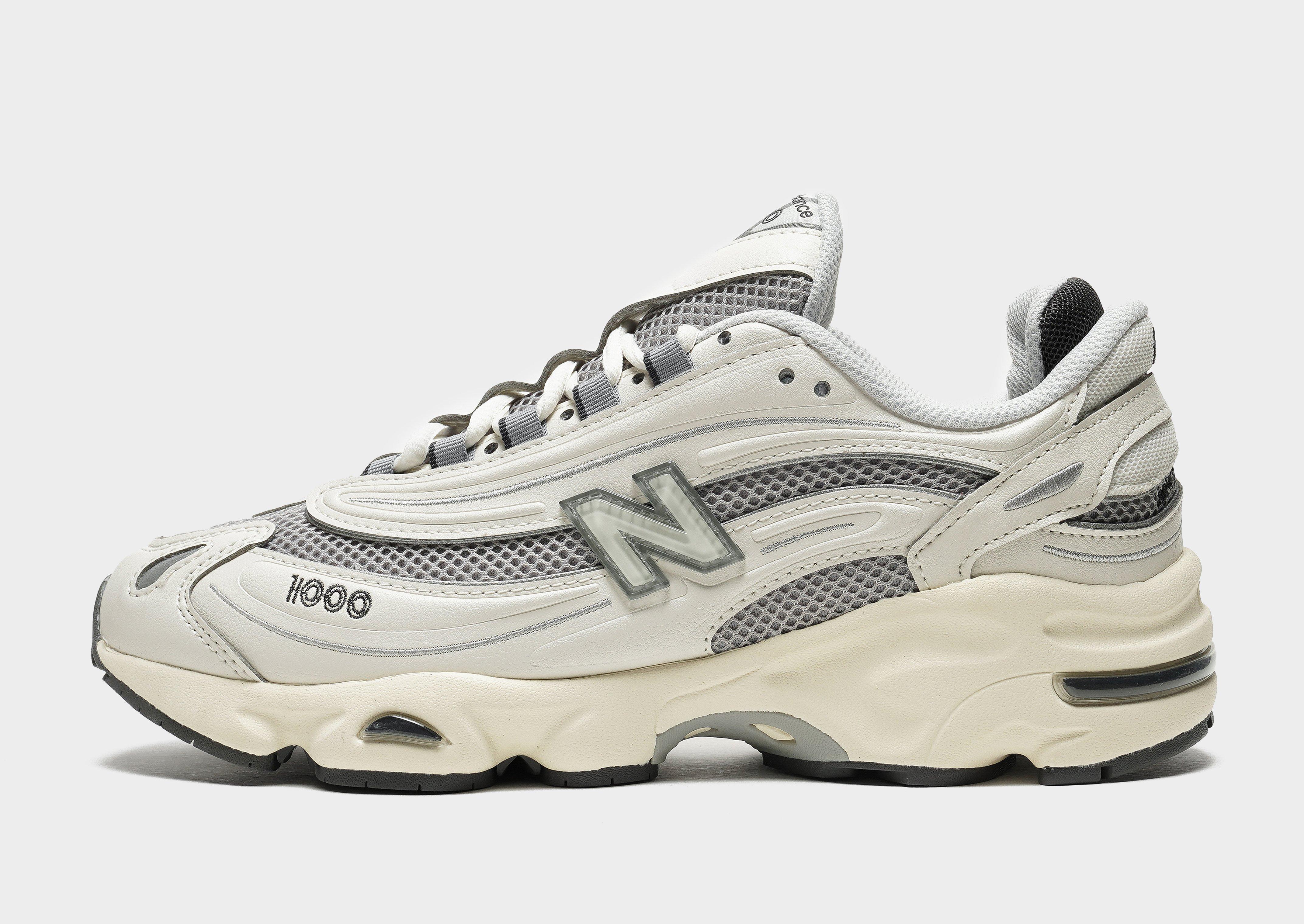 รองเท้าผู้หญิง 1000