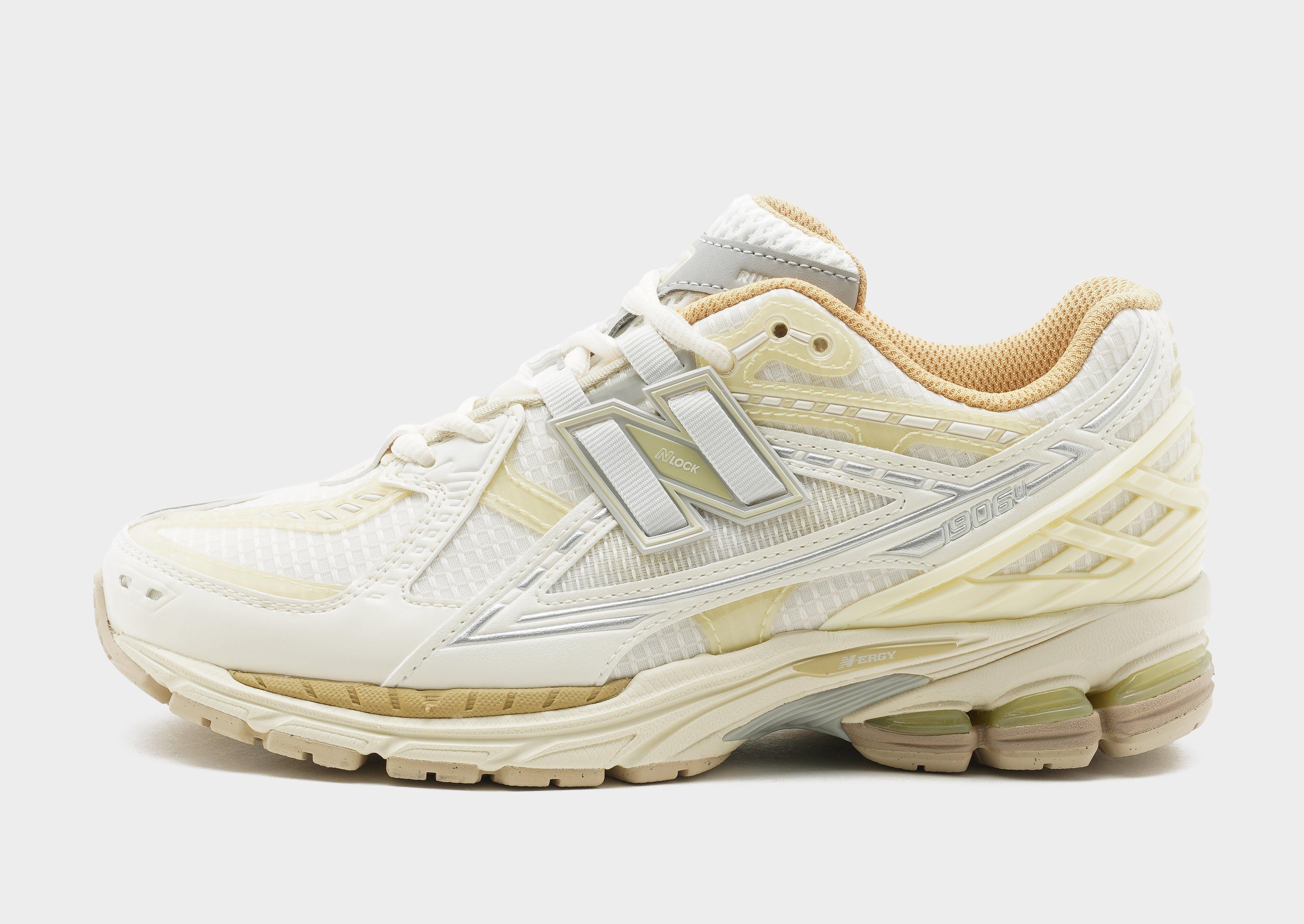 รองเท้าผู้หญิง 1906N Lunar New Year