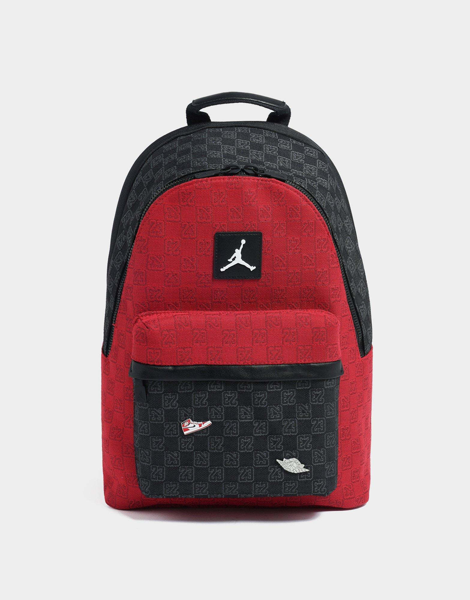 กระเป๋าสะพายหลัง Monogram (25L)