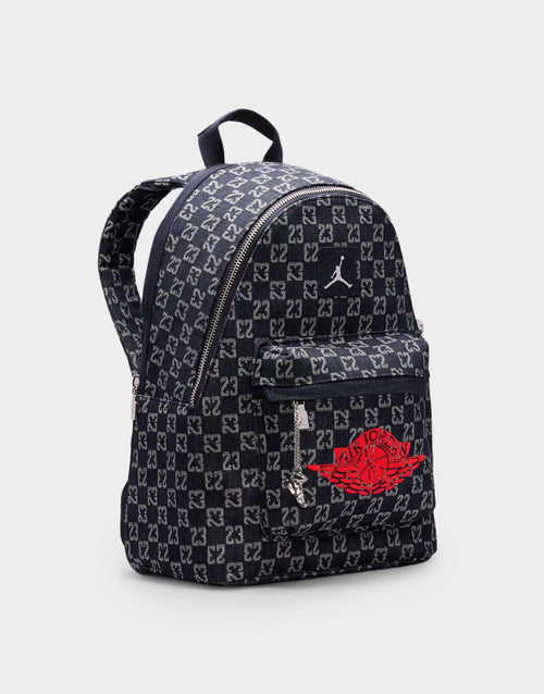 กระเป๋าสะพายหลัง Monogram (20.8L)