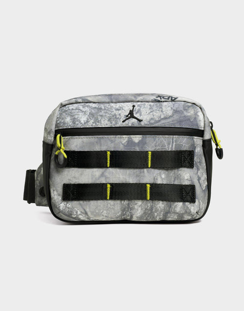 กระเป๋า Collectors Mini Messenger Realtree (3.6L)