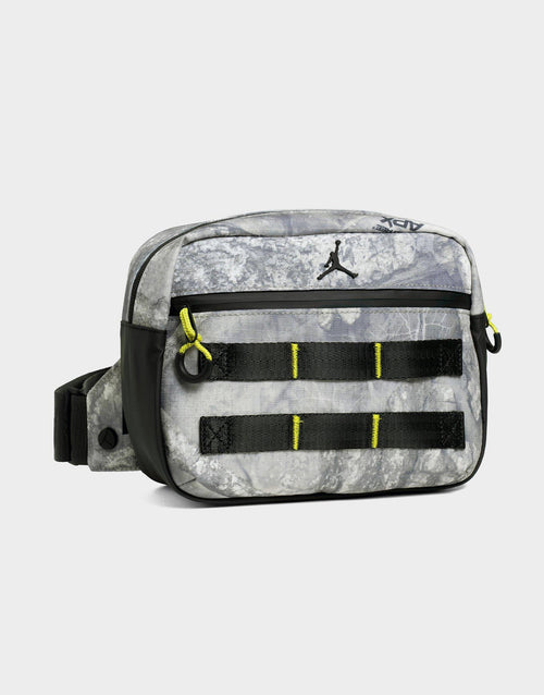 กระเป๋า Collectors Mini Messenger Realtree (3.6L)