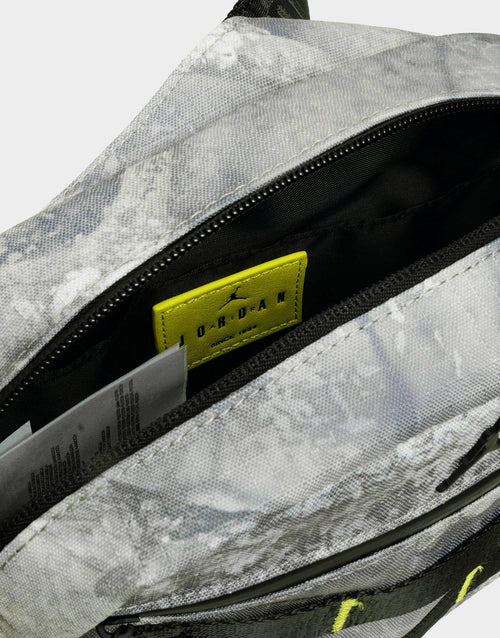 กระเป๋า Collectors Mini Messenger Realtree (3.6L)