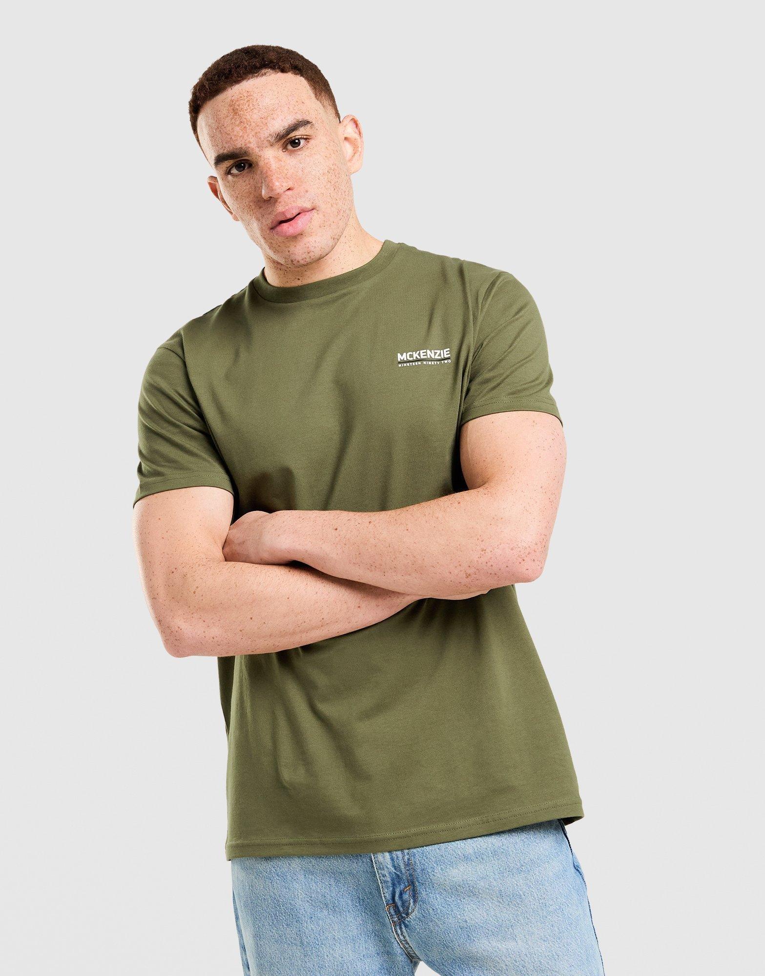 เสื้อยืดผู้ชาย Essential