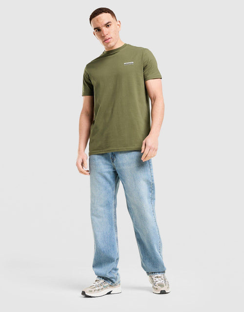เสื้อยืดผู้ชาย Essential