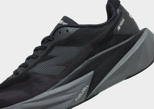 รองเท้าผู้ชาย FuelCell Rebel v5