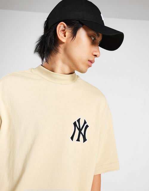 เสื้อยืดผู้ชาย Monogram Logo NY Yankees