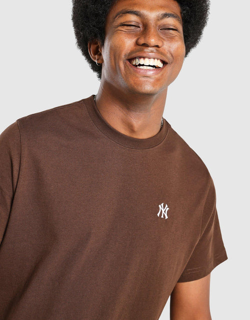 เสื้อยืดผู้ชาย Team Embroidery NY Yankees