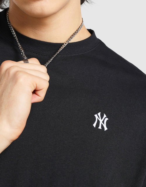 เสื้อยืดผู้ชาย Team Embroidery NY Yankees
