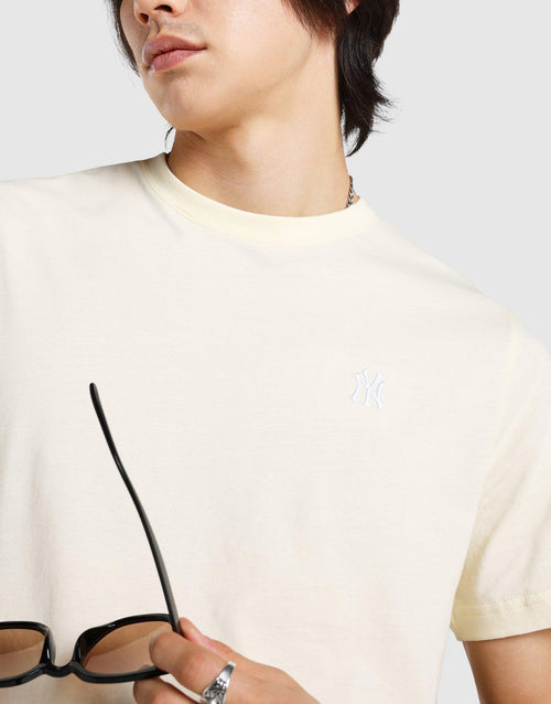 เสื้อยืดผู้ชาย Team Embroidery NY Yankees