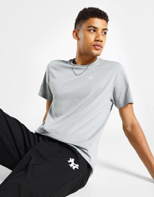 เสื้อยืดผู้ชาย NY Yankees