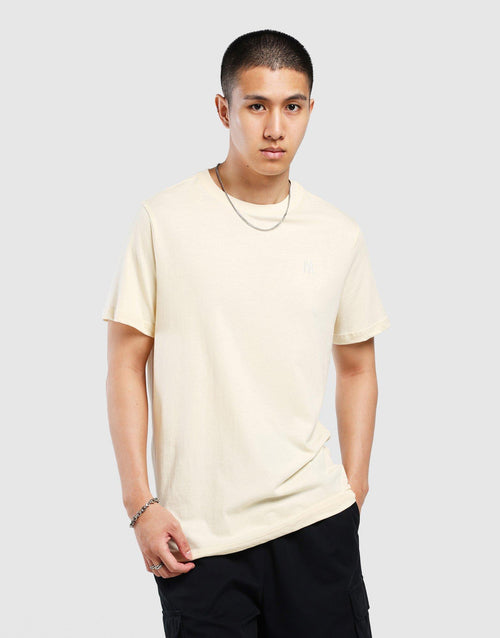 เสื้อยืดผู้ชาย Embroidered Logo
