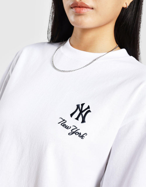 เสื้อยืดผู้หญิง Monogram NY Yankees