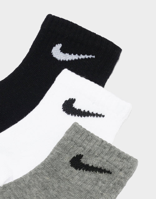 ถุงเท้าเด็กวัยหัดเดิน Core Swoosh Gripper (แพค 3)